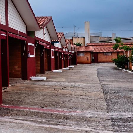 Hotel E Motel Madrugada Иту Экстерьер фото