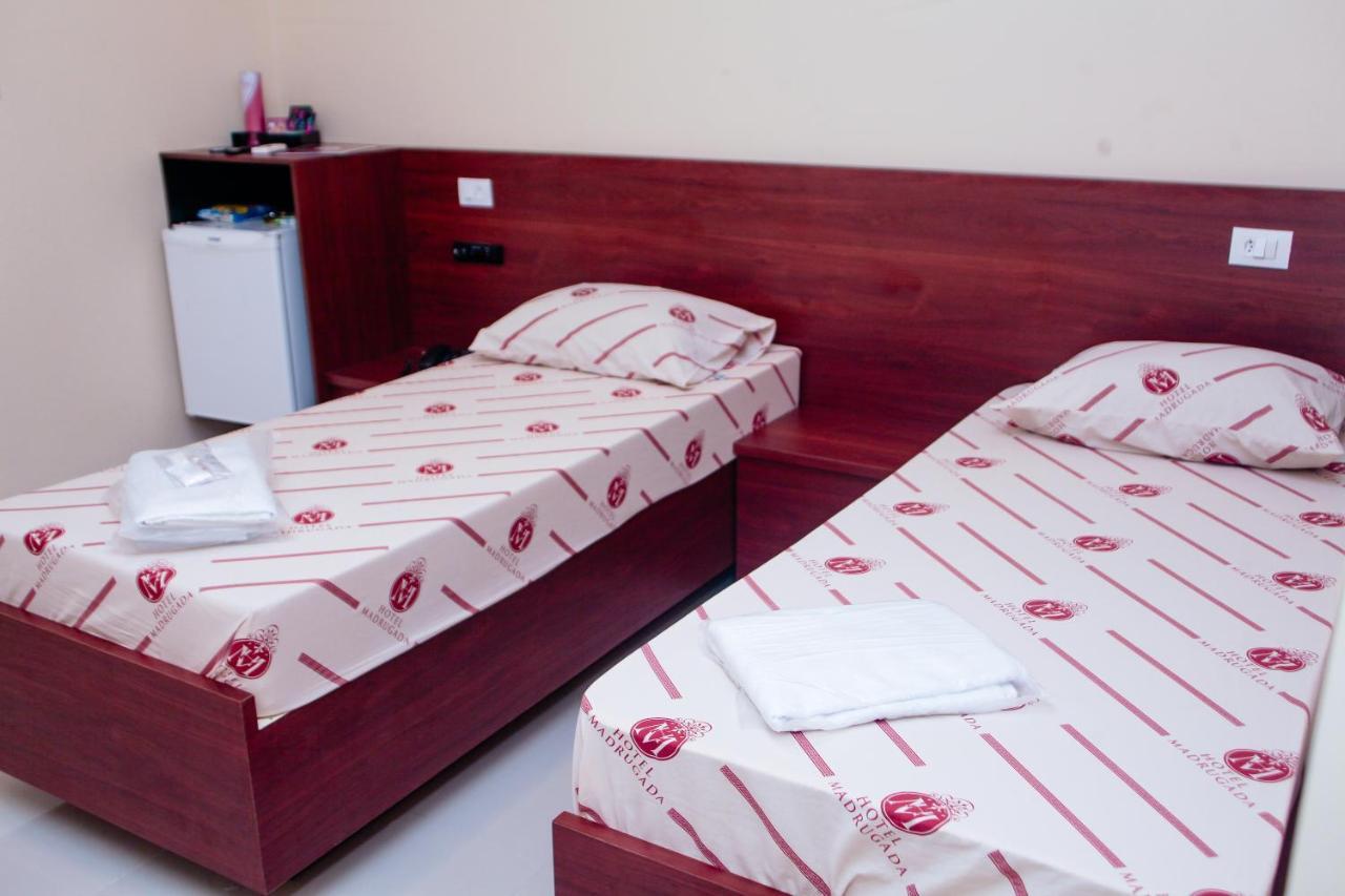 Hotel E Motel Madrugada Иту Экстерьер фото